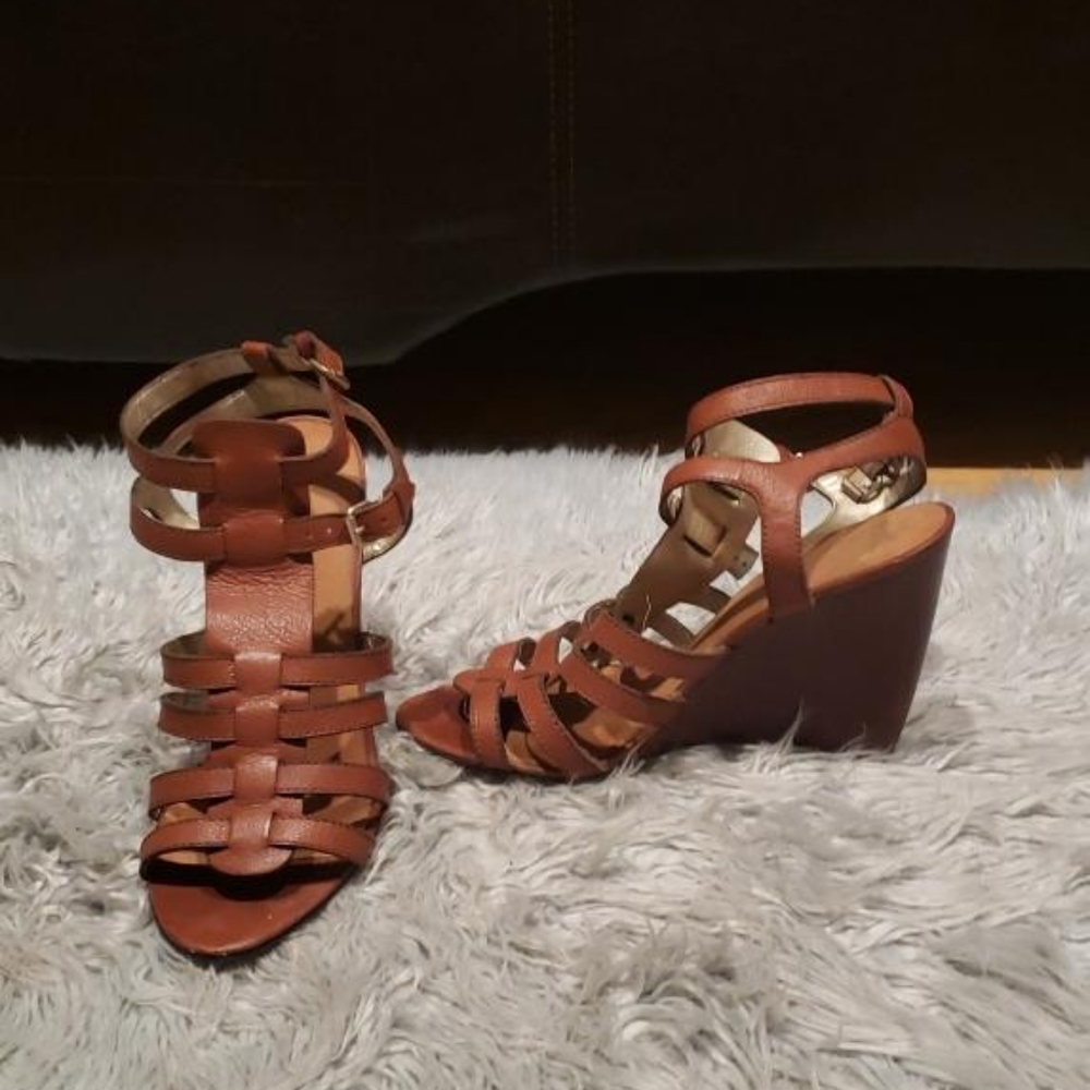 Wedge sandals
